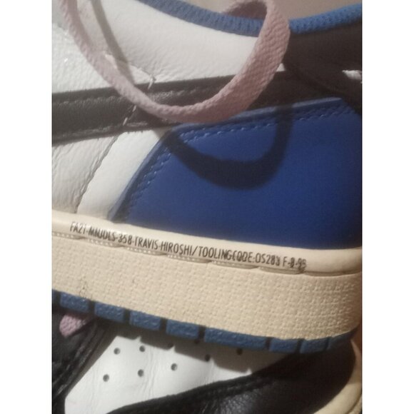 Men\'s Travis Scott x Fragment Design x Air Jordan 1 Low DM7866-140 - Size 7.5 US main image 7